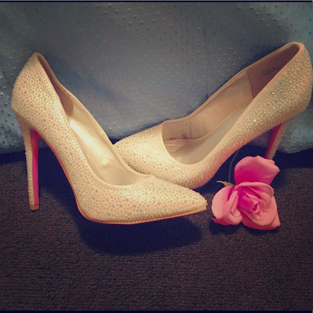 Pink Bottoms👠💕